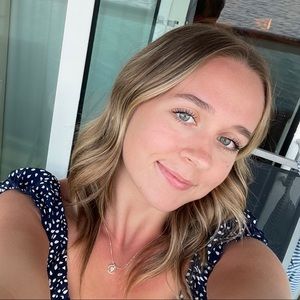 Meet your Posher, Leah